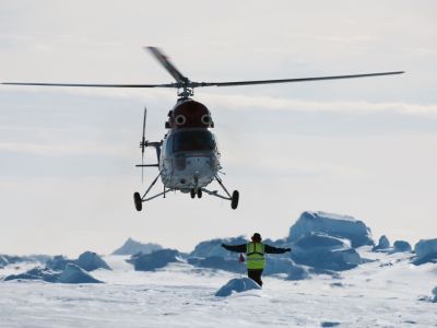 Helikopterlandung auf Snow Hill Island, Weddellmeer (© Vreni & Stefan Gerber)