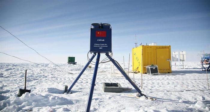 Teleskop in der Antarktis