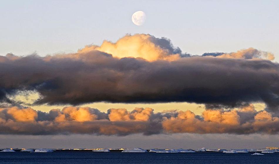 Bei dieser Wolkenform bleibt das Wasser flÃ¼ssig, obwohl die Luft darum weit unter dem Gefrierpunkt liegt. Bild: Todor Iolovski