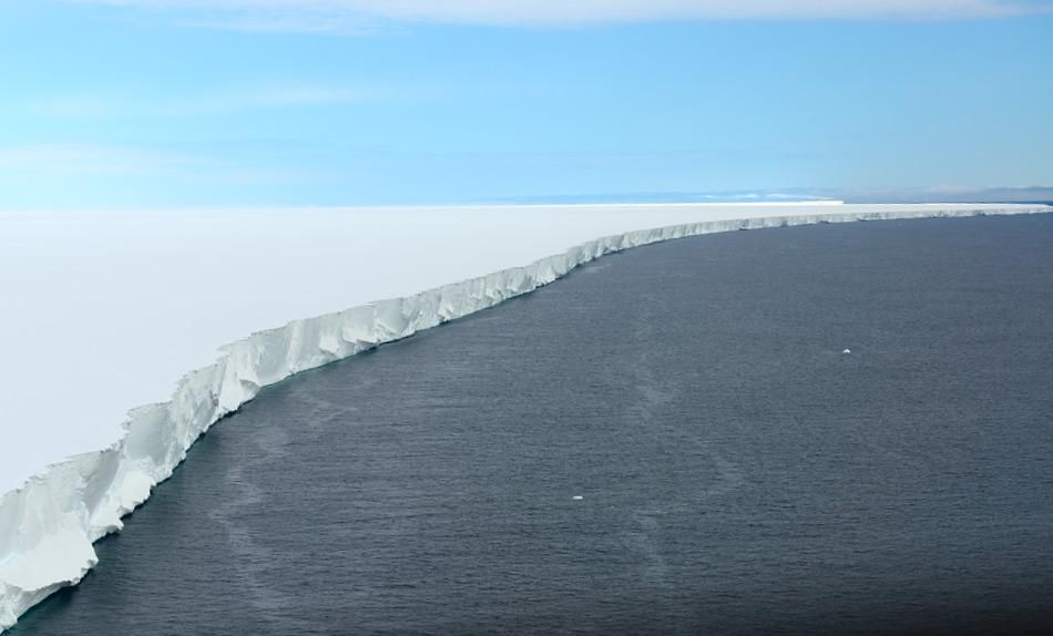 Vom Winde verweht: Antarktisches Meereis treibt Ozeanströme an